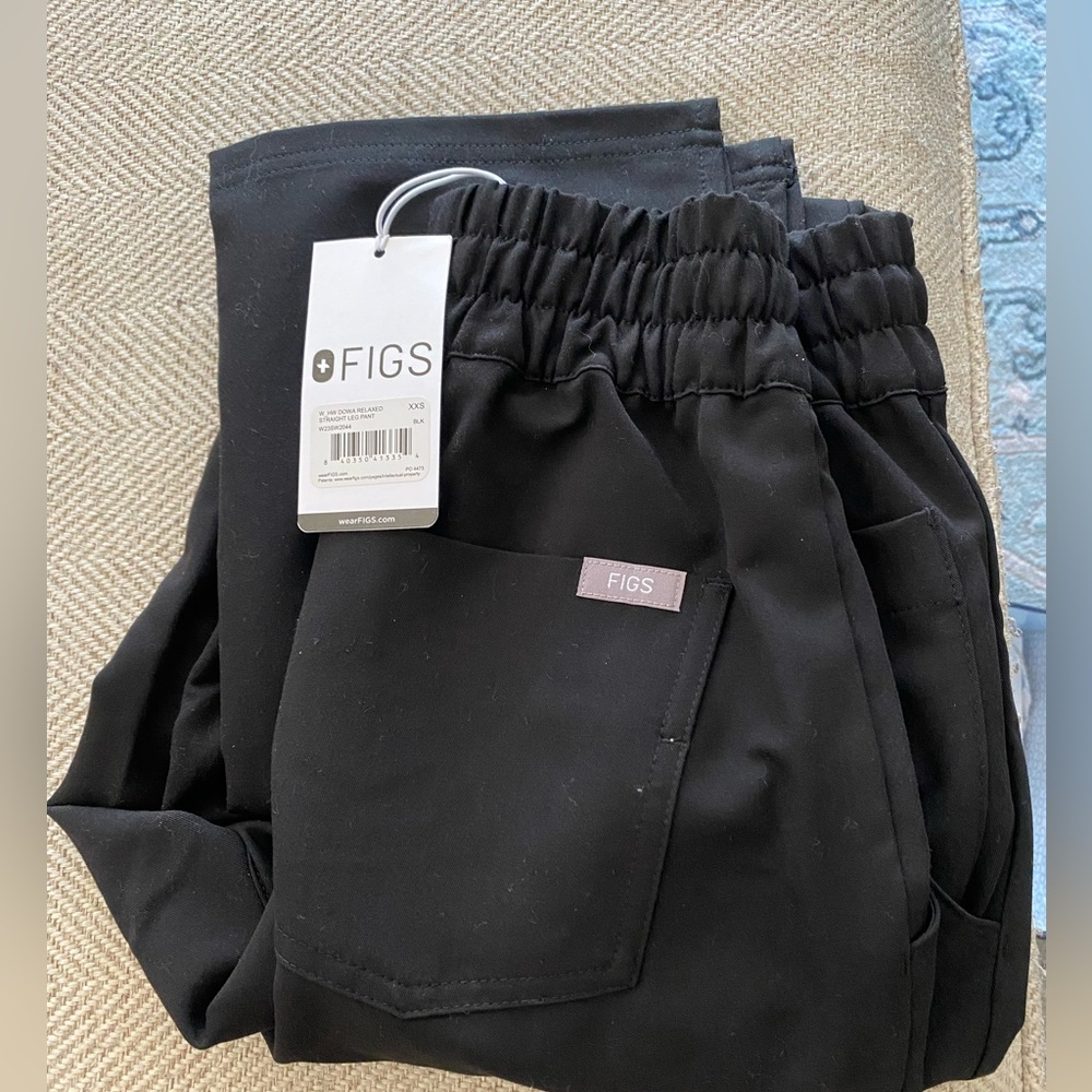 Women’s figs scrub bottoms- Dowa XXS